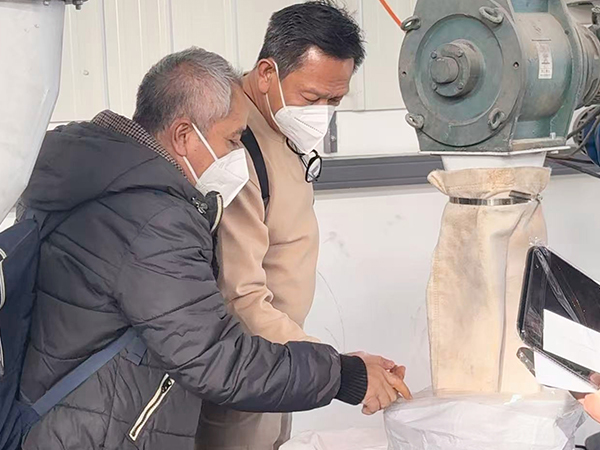 印尼客户莅临青岛瑞新泰机械设备有限公司考察试机，共探合作新机遇